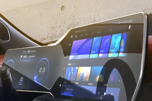 群创光电子公司CarUX扩大与康宁合作 以车用显示保护玻璃打造人车互动新体验