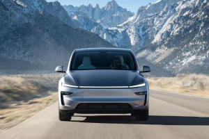 马斯克：Grok即将登陆特斯拉汽车