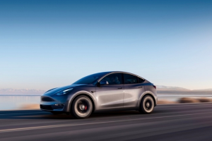 特斯拉柏林工厂投产Model Y标准版