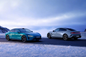 雷军宣布初代小米SU7正式停产