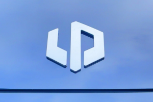 零跑B10在缅甸SKD工厂正式下线