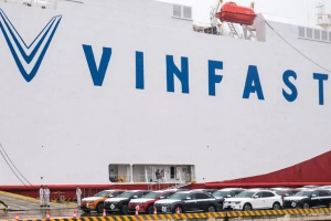 VinFast拟出售两座越南本土工厂