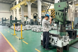 众泰汽车模具工厂全面复产