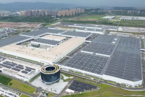 赛力斯与宁德时代签署长期战略合作深化协议